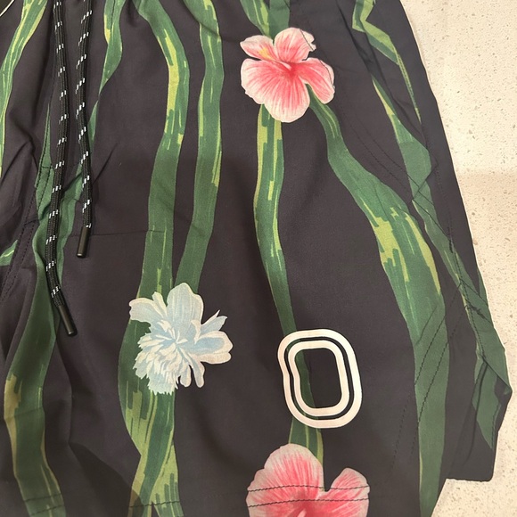 Overtime Paradise Melo Performance Shorts NWT - Picture 4 of 6